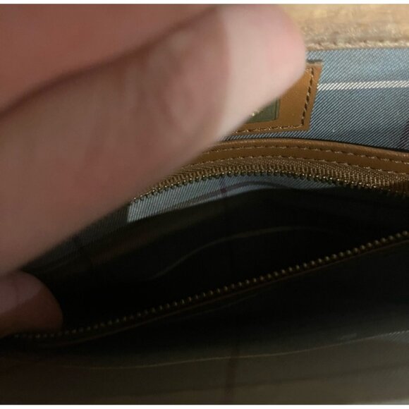 Burberry Vintage Brown Leather Crossbody Bag With Adjustable Strap - Picture 10 of 13